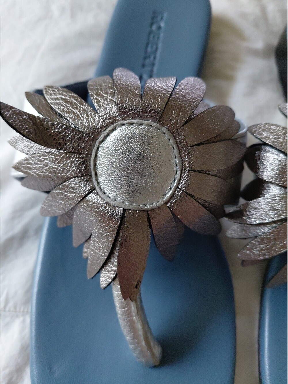 Robert Zur Sunflower Thong Leather Sandals Silver Blue Size 8M EUC